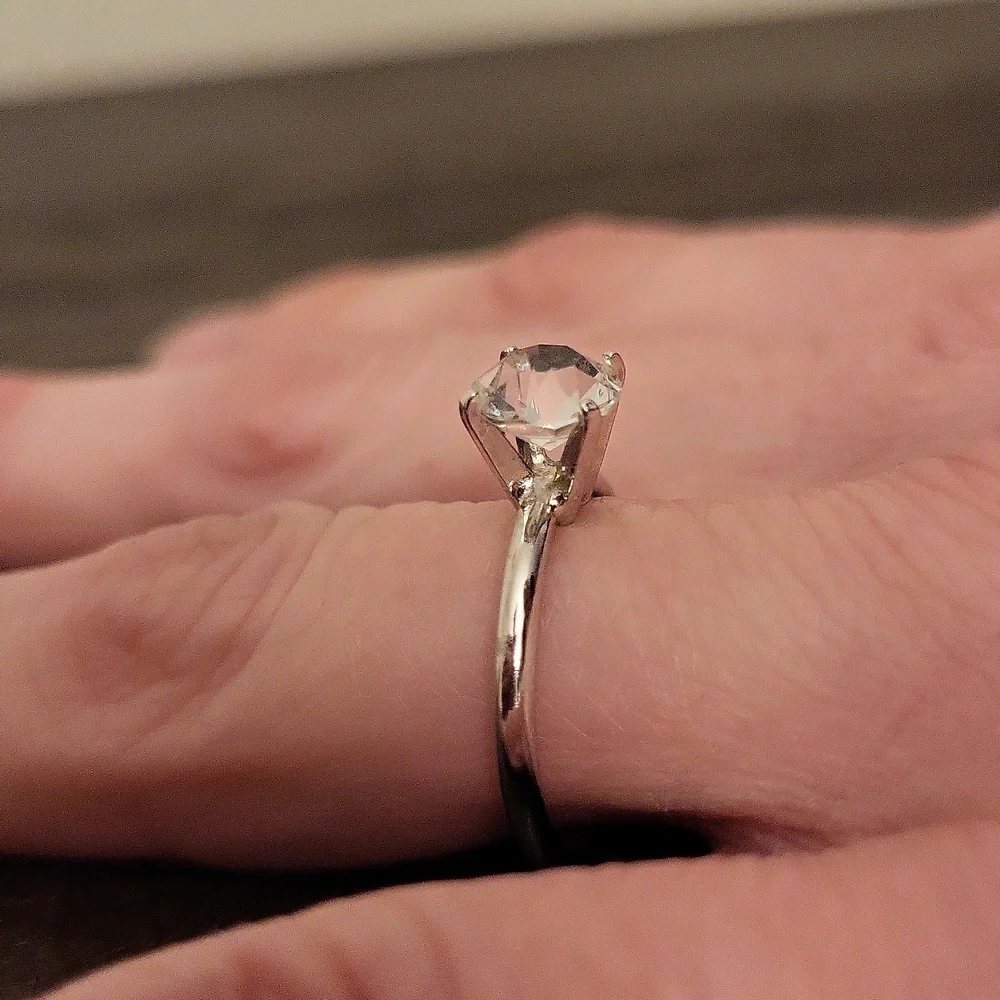 Vintage Sterling Silver CZ Solitare Ring